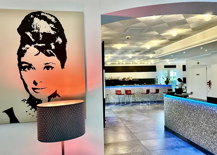 Hotel Etna - Nuova Gestione Romagnola ALL-INCLUSIVE Spiaggia Parcheggio Riccione